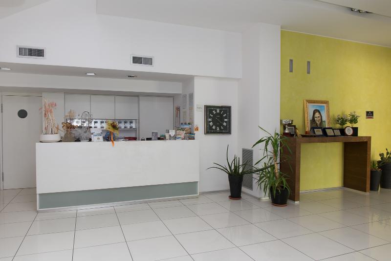 מאטינו Silver Hotel מראה חיצוני תמונה